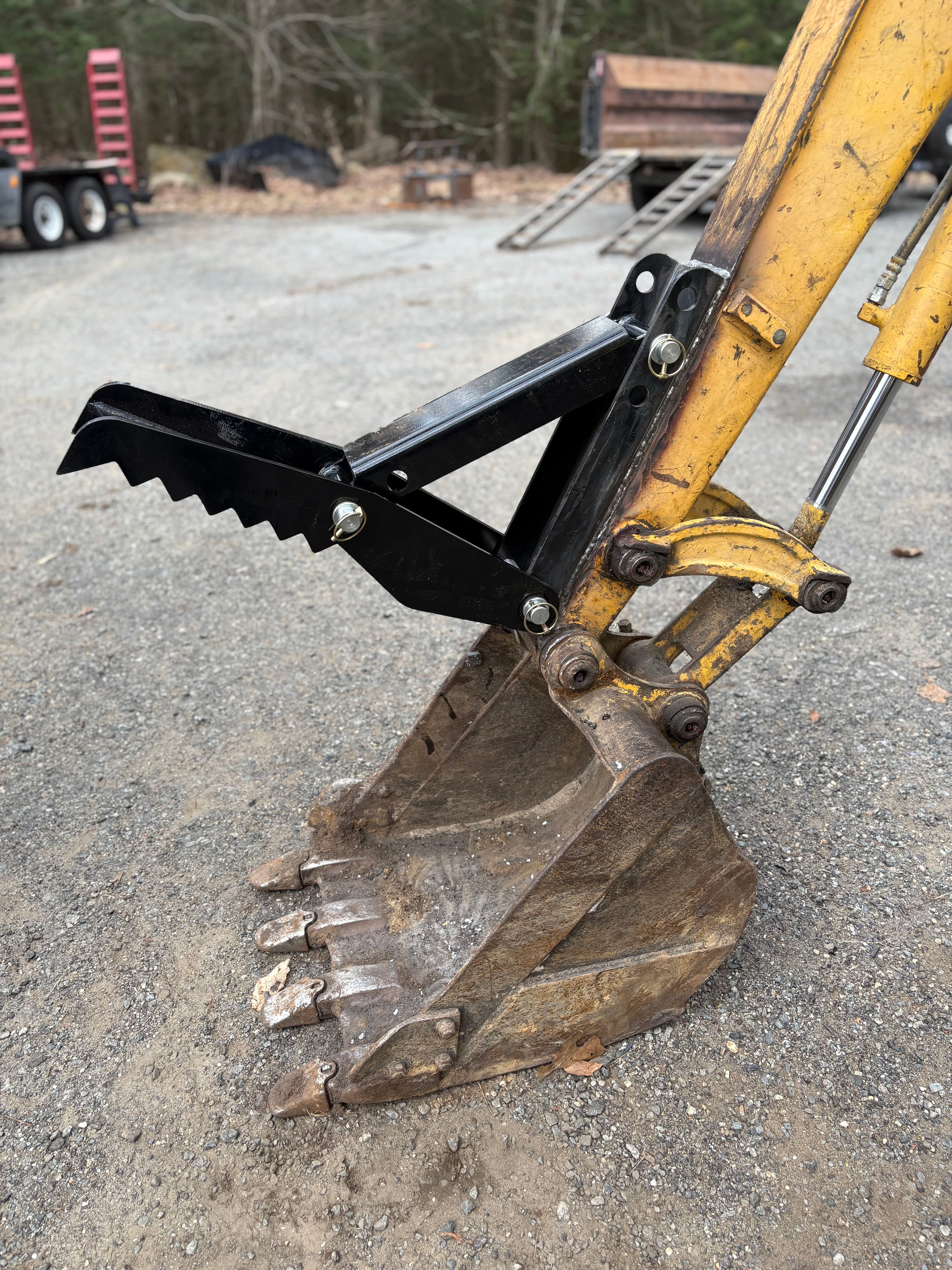 Project Mechanical Thumb Install on a Komatsu PC30 Mini Excavator image